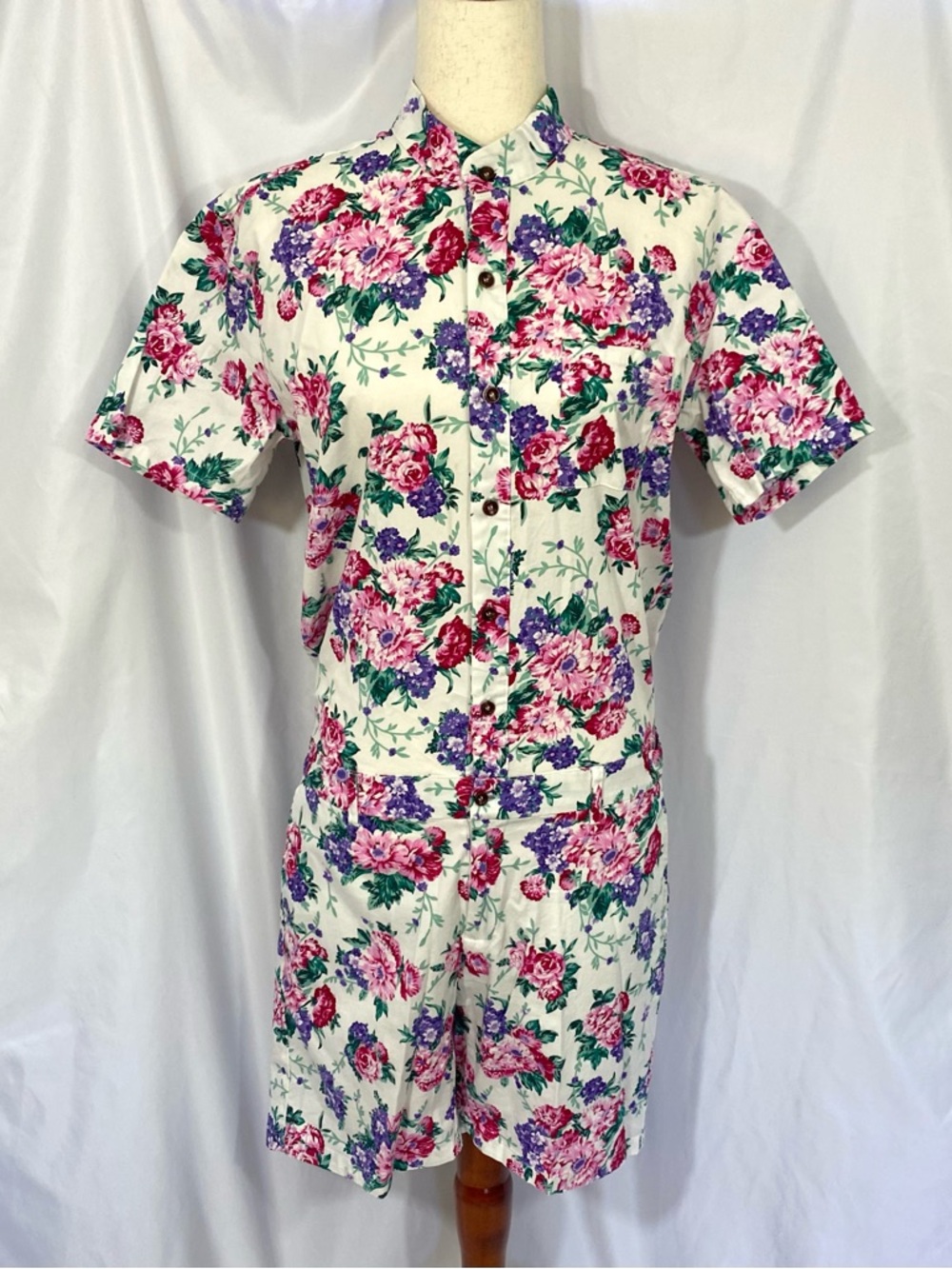 Men’s Romperjack White Floral Romper Short Sleeve Medium